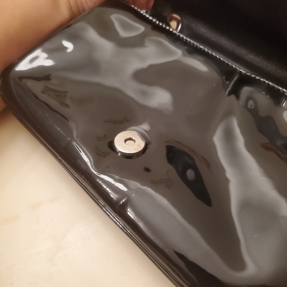 CHANEL PATENT LEATHER PURSE BAG SILVER BLACK 2013 - Picture 6 of 12